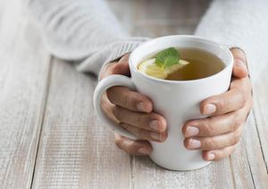 drinking tea to reduce anxiety