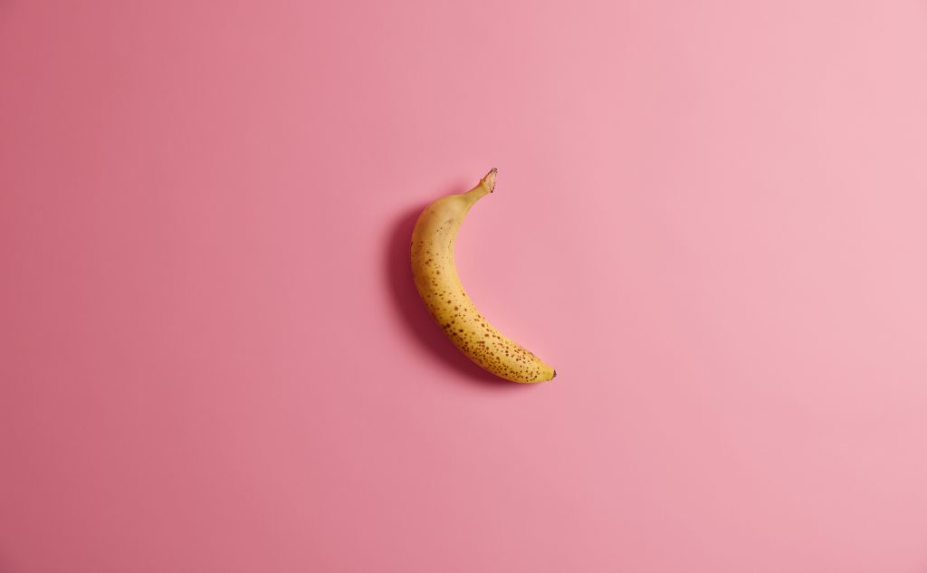 The Healthiest Late-Night Snacks That Won’t Keep You Up