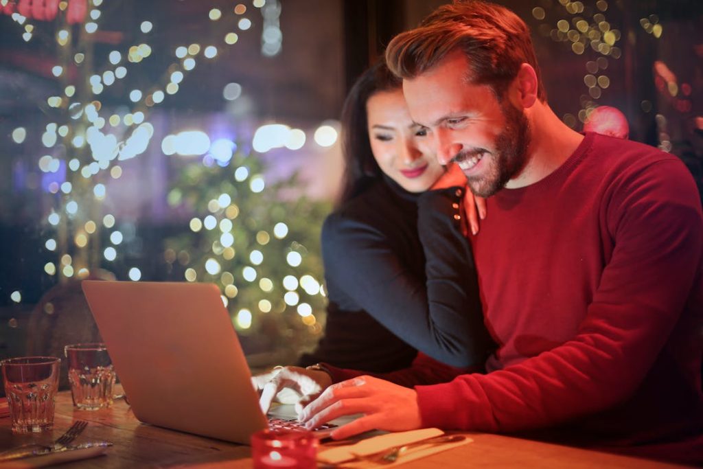 How to Pursue Career Goals While in a Committed Relationship