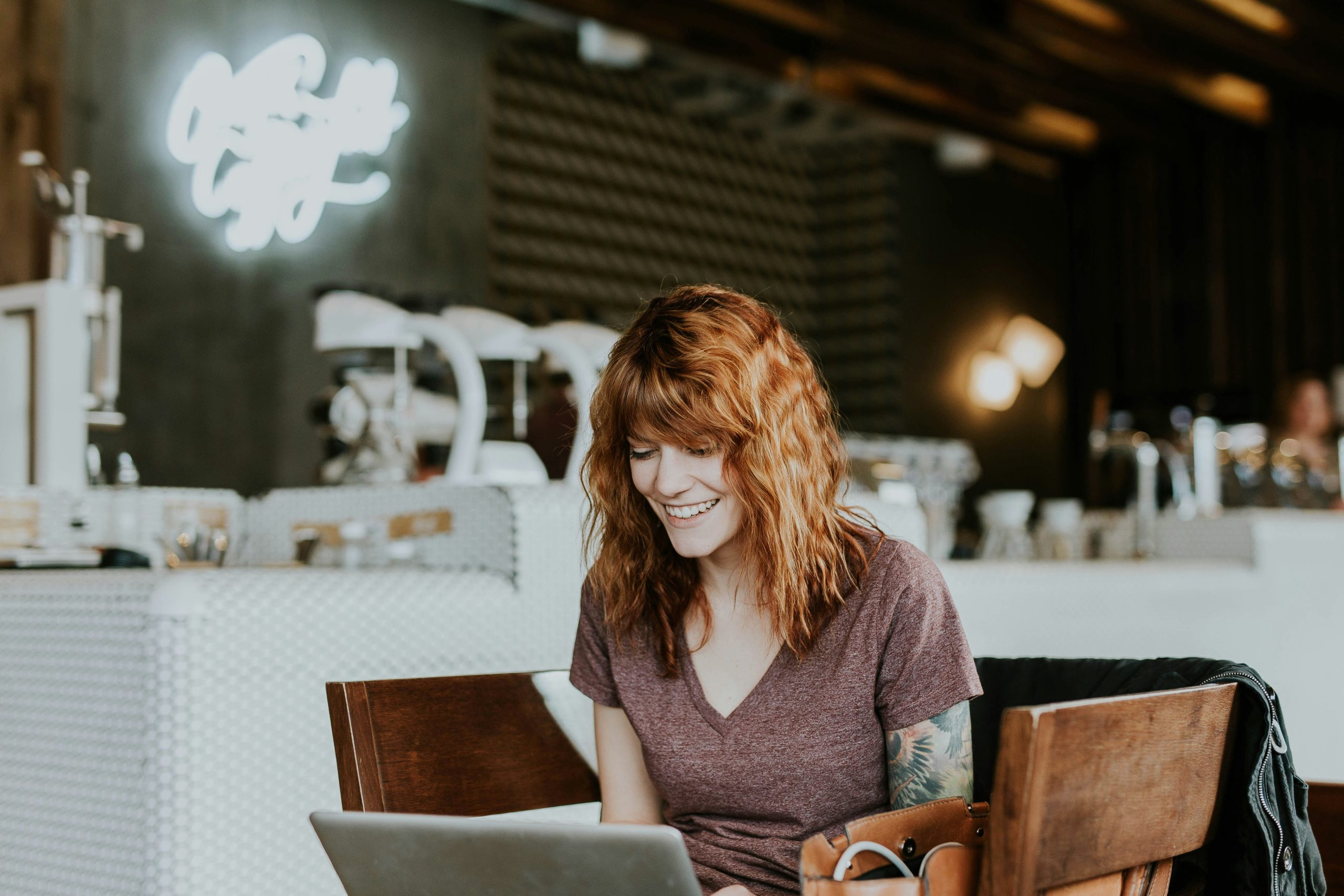 How To Create The Best First Impressions When Looking For A Partner On An Unconventional Dating App