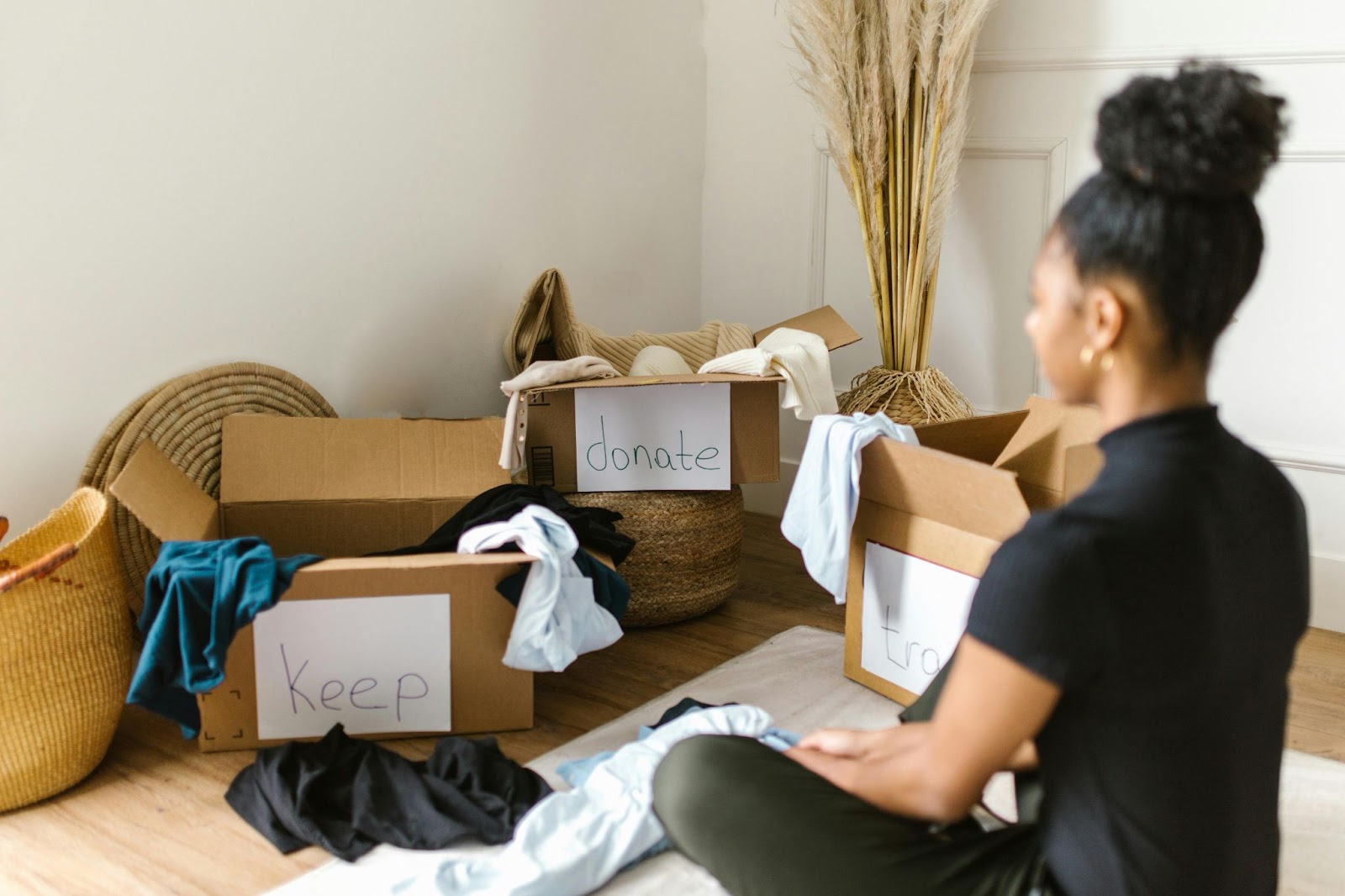 What Is Reverse-Cluttering? Will It Work For Your Spring Clean?
