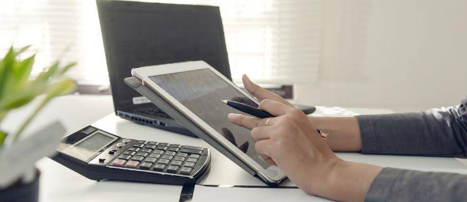 Impact of Everyday Online Casino Use on Health and Finances