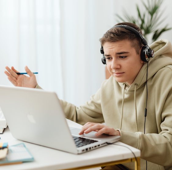 Can Online MSW Students Build Real Community Connections?